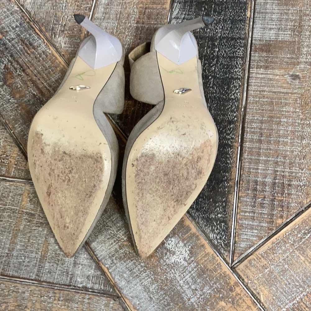 Diane Von Furstenberg Blair suede pumps. Size 8B. - Picture 5 of 7